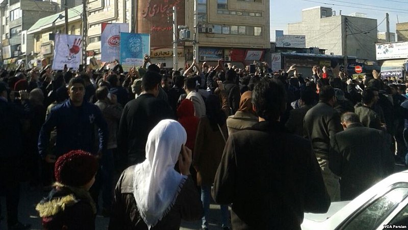 800px-29_December_2017_protests_in_Kermanshah_Iran